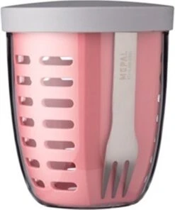Mepal – Fruit-& Veggie Pot Ellipse – Fruitbox Voor Onderweg - Nordic Pink – Voorzien Van Vergietje En RVS Vorkje 16 Mepal – Fruit-& Veggie Pot Ellipse – Fruitbox Voor Onderweg - Nordic Pink – Voorzien Van Vergietje En RVS Vorkje -Mepal Shop 1003x1200 2