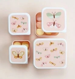 A Little Lovely Company - Brooddoos - Broodtrommel - Lunch & Snack Box Set Van 4 - Vlinders 14 A Little Lovely Company - Brooddoos - Broodtrommel - Lunch & Snack Box Set Van 4 - Vlinders -Mepal Shop 1142x1200 16