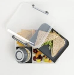 Lunchbox - Broodtrommel Inclusief Sausbeker - 3 Compartimenten - Saladebox - Brooddoos Met Yoghurtpotje 10 Lunchbox - Broodtrommel Inclusief Sausbeker - 3 Compartimenten - Saladebox - Brooddoos Met Yoghurtpotje -Mepal Shop 1197x1200