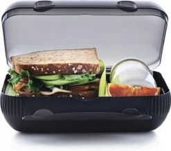 Voorkant 8 Tupperware Snackpack Zwart