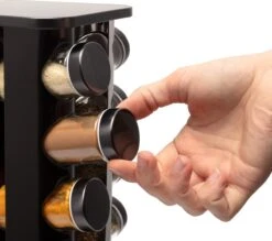 Pazzo Goods - Kruidenrek Staand - Kruidenrek Met Potjes - Zwart - RVS - Kruidenrek Draaibaar - 20 Kruidenpotjes - Inclusief Stickers & Stift - Kruiden Carrousel 14 Pazzo Goods - Kruidenrek Staand - Kruidenrek Met Potjes - Zwart - RVS - Kruidenrek Draaibaar - 20 Kruidenpotjes - Inclusief Stickers & Stift - Kruiden Carrousel -Mepal Shop 1200x1066 1