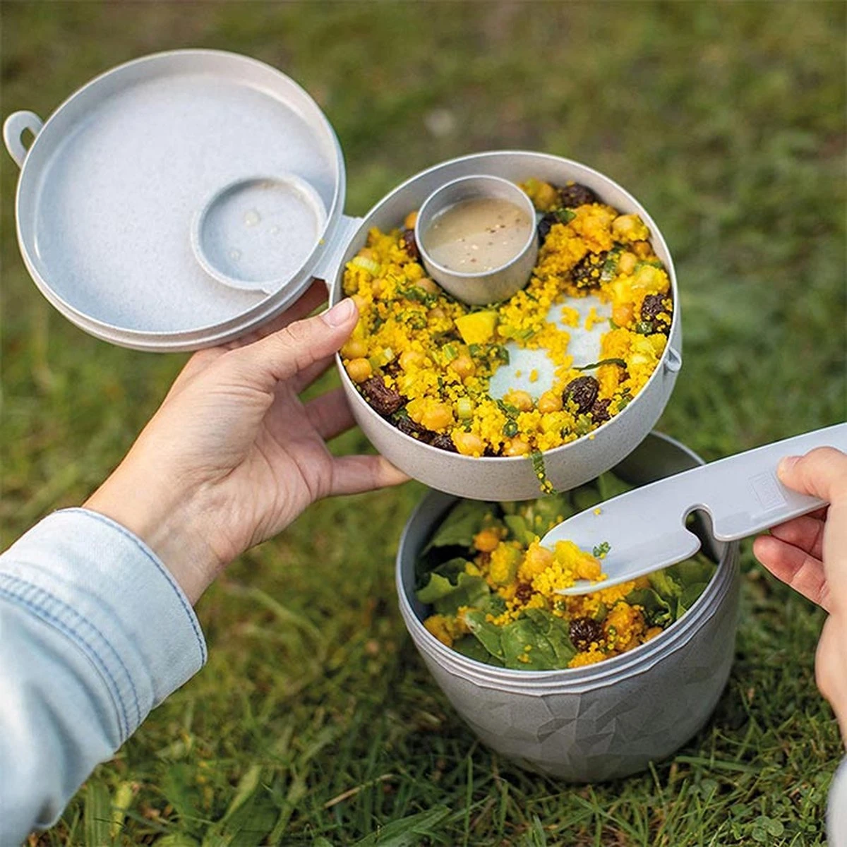 Koziol – Lunchbox / Lunchpot 1.0L – Praktische Muesli / Salade Beker To Go - 3 Compartimenten – Geschikt Voor Vriezer, Magnetron En Vaatwasser 6 Koziol – Lunchbox / Lunchpot 1.0L – Praktische Muesli / Salade Beker To Go - 3 Compartimenten – Geschikt Voor Vriezer, Magnetron En Vaatwasser - Afbeelding 6