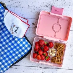 Yumbox Snack - Lekvrije Bento Box Lunchbox - 3 Vakken - Coco Roze / Rainbow Tray -Mepal Shop 1200x1200 104
