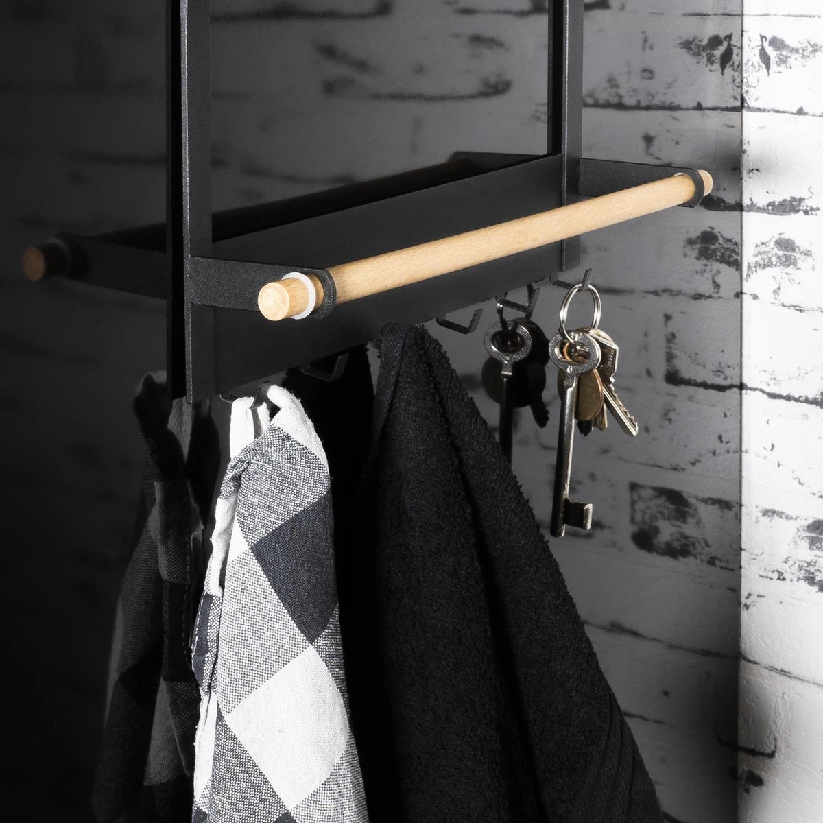 QUVIO Keukenrekje Van Metaal Magnetisch - Kruidenrek - Keuken Opbergrek Voor Kruiden, Handdoeken En Opscheplepels - Zwart 2 QUVIO Keukenrekje Van Metaal Magnetisch - Kruidenrek - Keuken Opbergrek Voor Kruiden, Handdoeken En Opscheplepels - Zwart - Afbeelding 2