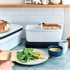 Tupperware BreadSmart Junior - Vershouddoos - Brood Langer Vers Houden - 32 X 17,5 X 15cm 15 Tupperware BreadSmart Junior - Vershouddoos - Brood Langer Vers Houden - 32 X 17,5 X 15cm -Mepal Shop 1200x1200 463