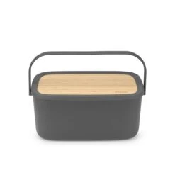 Brabantia Nic Broodtrommel - Met Bamboe Deksel - Dark Grey -Mepal Shop 1200x1200 473