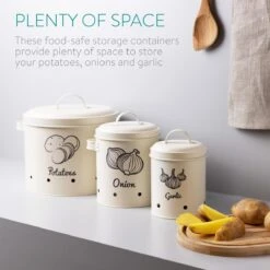 Navaris Set Van 3 Voorraadpotten - Voor Aardappelen, Uien En Knoflook - Metalen Voorraadblikken - Voor Opslag En Houdbaarheid - Vaatwasserbestendig 9 Navaris Set Van 3 Voorraadpotten - Voor Aardappelen, Uien En Knoflook - Metalen Voorraadblikken - Voor Opslag En Houdbaarheid - Vaatwasserbestendig -Mepal Shop 1200x1200 868