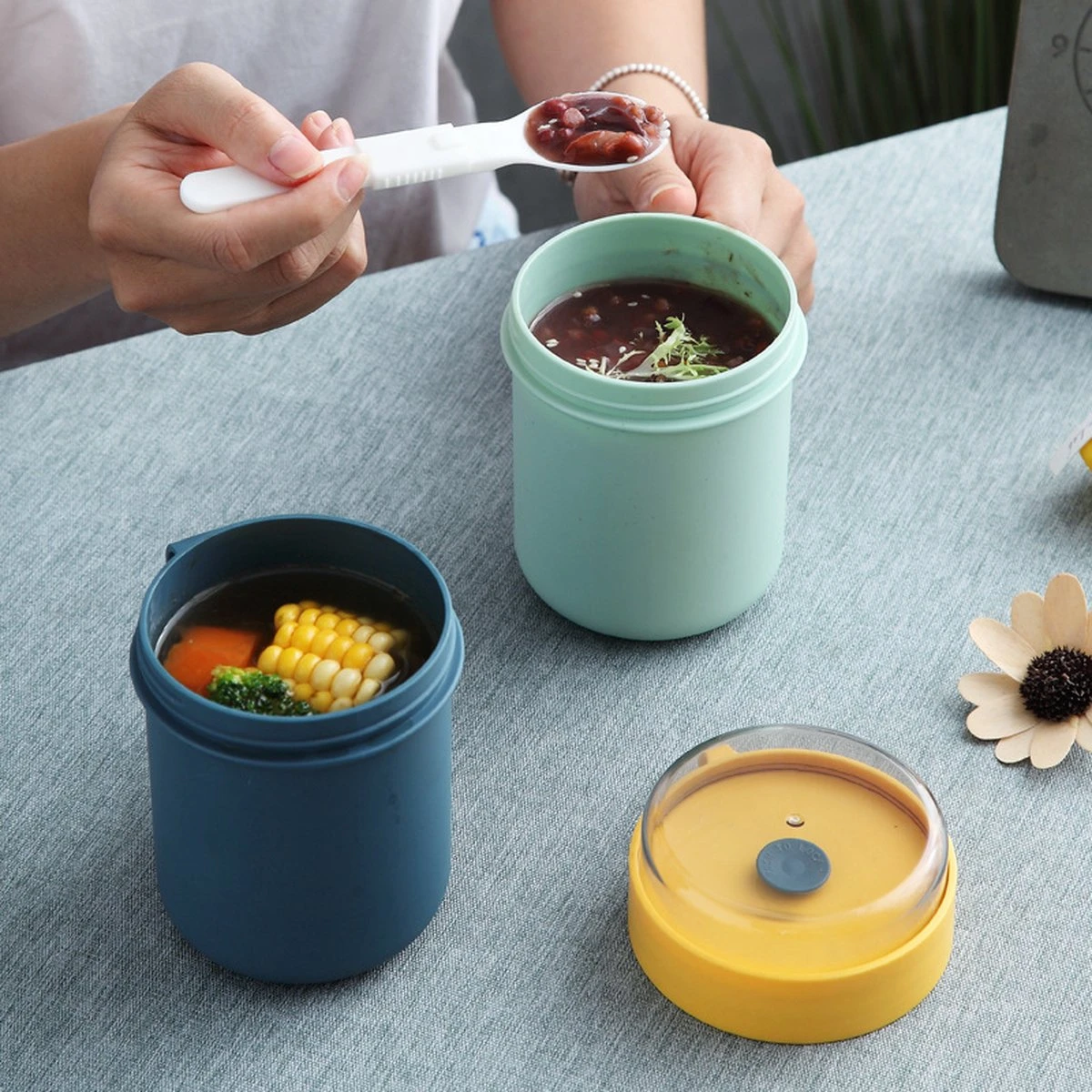 Soepbeker Magnetron Met Hendel - Groen 500ml - Hitte Bestendige Beker - Lunchcontainer - Yoghurt To Go - Soepbeker To Go - Inclusief Lepel/vork 2 Soepbeker Magnetron Met Hendel - Groen 500ml - Hitte Bestendige Beker - Lunchcontainer - Yoghurt To Go - Soepbeker To Go - Inclusief Lepel/vork - Afbeelding 2