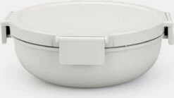 Brabantia Make & Take Salade Lunchbox - 1,3 L - Kunststof - Light Grey 25 Brabantia Make & Take Salade Lunchbox - 1,3 L - Kunststof - Light Grey -Mepal Shop 1200x675 2