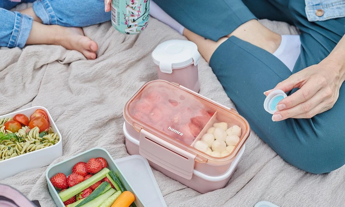 Homra Lunchbox STAQS Pink - Bento Box - 2 Laags Broodtrommel - 3 Compartimenten - Roze - Lunch To Go - Duurzaam Kunststof - BPA Vrij - 3 Vaks Lunchtrommel Voor Volwassenen - Inclusief Bestek - Magnetron, Diepvries, Vaatwasser Bestendig - Vers Houden 12 Homra Lunchbox STAQS Pink - Bento Box - 2 Laags Broodtrommel - 3 Compartimenten - Roze - Lunch To Go - Duurzaam Kunststof - BPA Vrij - 3 Vaks Lunchtrommel Voor Volwassenen - Inclusief Bestek - Magnetron, Diepvries, Vaatwasser Bestendig - Vers Houden - Afbeelding 12
