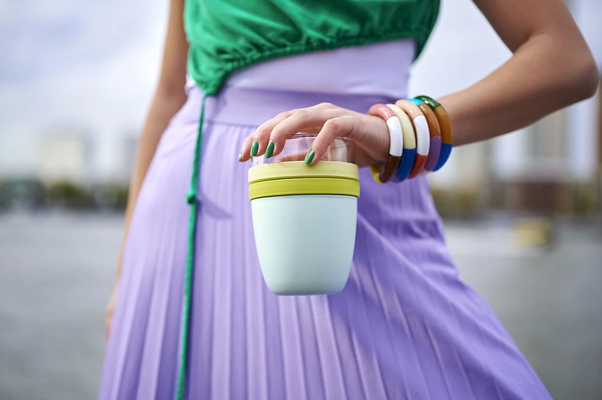 Mepal – Limited Edition Lunchpot Ellipse – Praktische Muesli Beker To Go – Lemon Vibe – Geschikt Voor Vriezer, Magnetron En Vaatwasser- Onbeperkt Genieten 2 Mepal – Limited Edition Lunchpot Ellipse – Praktische Muesli Beker To Go – Lemon Vibe – Geschikt Voor Vriezer, Magnetron En Vaatwasser- Onbeperkt Genieten - Afbeelding 2