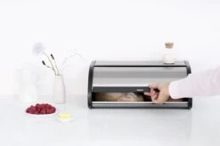 Brabantia Broodtrommel - Met Schuifdeksel - Matt Steel Fingerprint Proof 19 Brabantia Broodtrommel - Met Schuifdeksel - Matt Steel Fingerprint Proof -Mepal Shop 1200x799 22