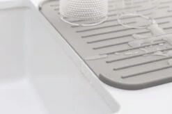 Brabantia SinkSide Afdruipmat - Siliconen - Mid Grey 9 Brabantia SinkSide Afdruipmat - Siliconen - Mid Grey -Mepal Shop 1200x799 31