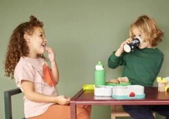Mepal – Lunchset Campus (pu + Lb) – Pop-up Drinkfles En Broodtrommel Voor Kinderen – Cars – Bento Box – Lekvrij 12 Mepal – Lunchset Campus (pu + Lb) – Pop-up Drinkfles En Broodtrommel Voor Kinderen – Cars – Bento Box – Lekvrij -Mepal Shop 1200x845 7