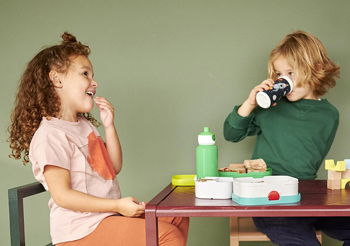 Mepal – Lunchset Campus (pu + Lb) – Pop-up Drinkfles En Broodtrommel Voor Kinderen – Cars – Bento Box – Lekvrij 5 Mepal – Lunchset Campus (pu + Lb) – Pop-up Drinkfles En Broodtrommel Voor Kinderen – Cars – Bento Box – Lekvrij - Afbeelding 5
