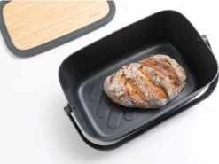 Brabantia Nic Broodtrommel - Met Bamboe Deksel - Dark Grey -Mepal Shop 1200x897 2